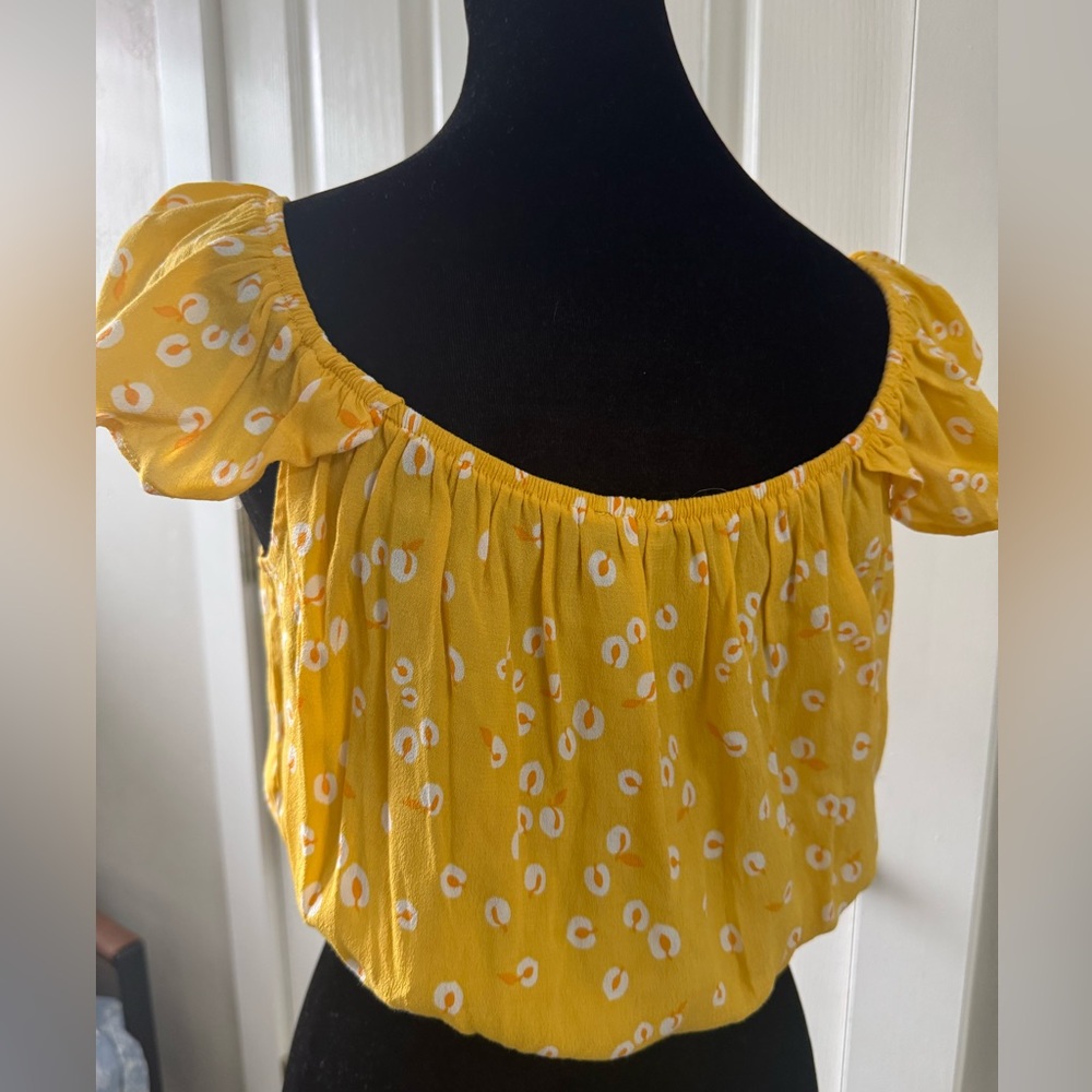 Yellow Ruffled Women's Top - Picture 5 of 7